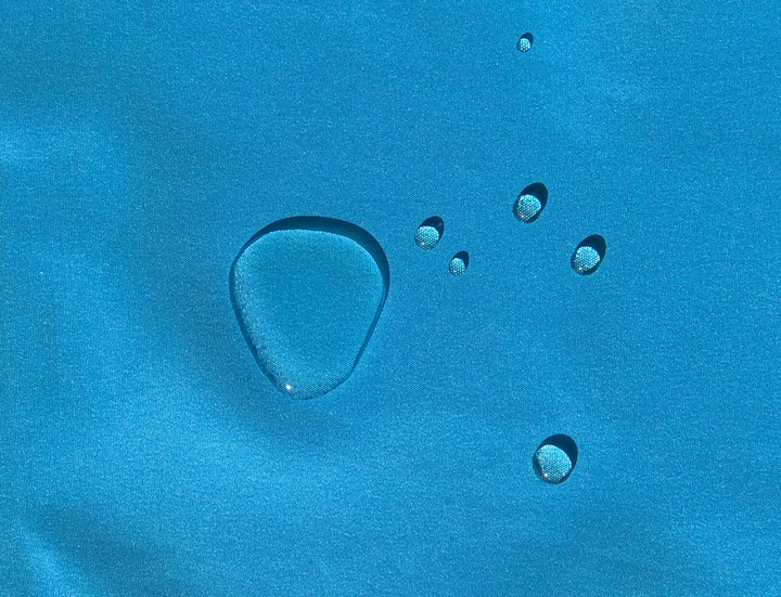 WATER RESISTANT OCEAN LIING